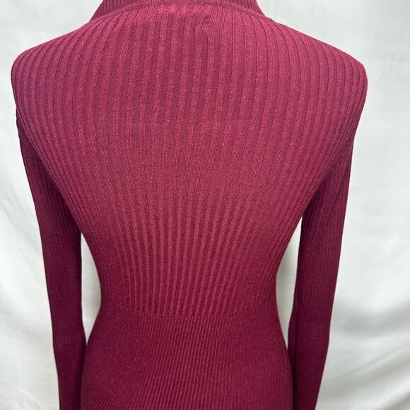 Max Studio Burgundy Turtleneck Sweater Size S - Picture 2 of 4